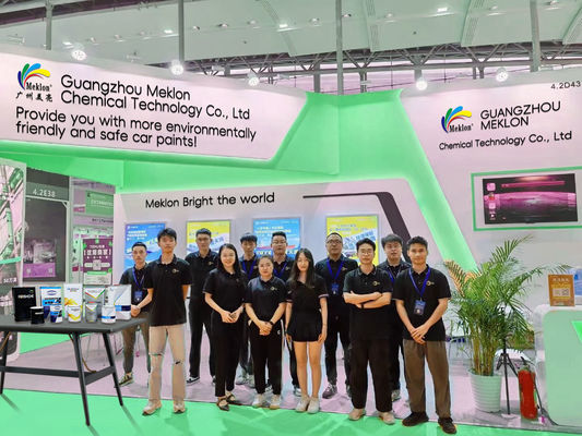 내구성이 뛰어나고 다양한 색상 옵션의 아프리카 고객 선호 자동차 페인트