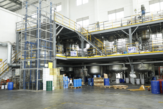 초강력 내구성, 속건성 및 UV 저항 투명 레드 자동차 페인트